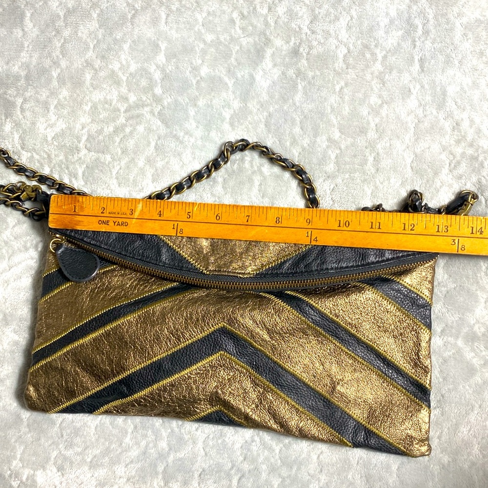 Vintage Helena De Natalio Metallic Gold Black Crinkled Leather Clutch Crossbody - Picture 10 of 13